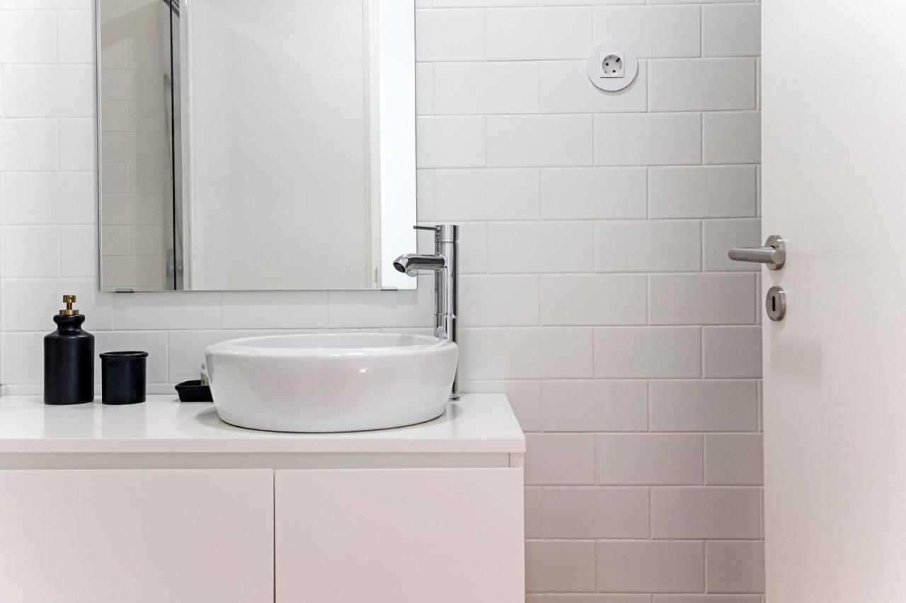D. Joao IV Apartments By Lovelystay Porto Eksteriør billede
